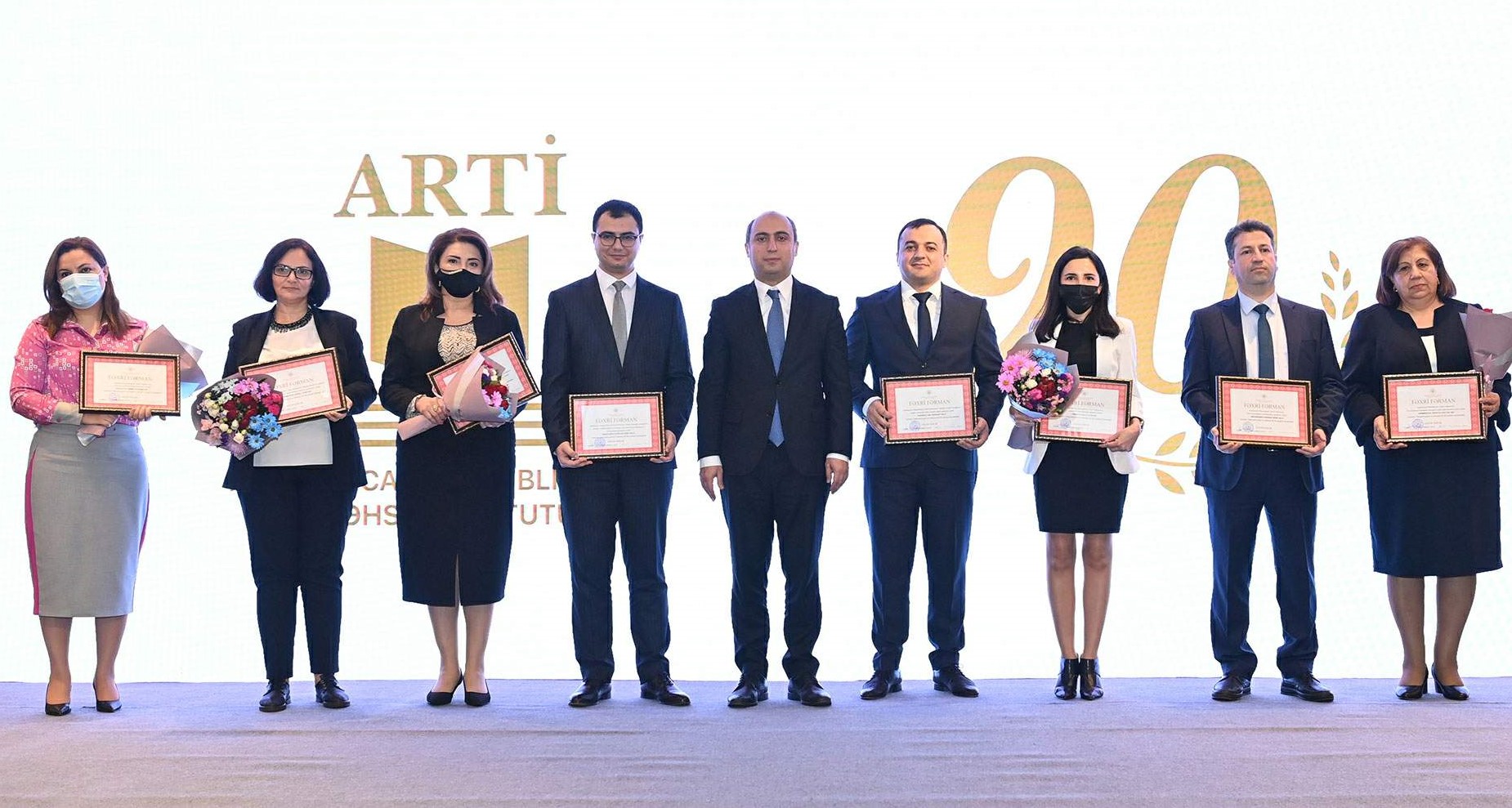 Təhsil İnstitutunun 90 illik yubiley hesabatı